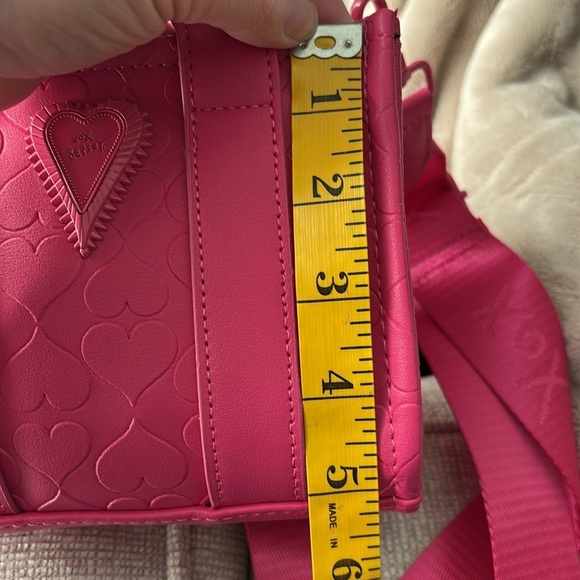 Rare Betsey Johnson Heart Fushia Pink XORAINQ Mini Tote/CrossBody Bag Valentine - Picture 11 of 13
